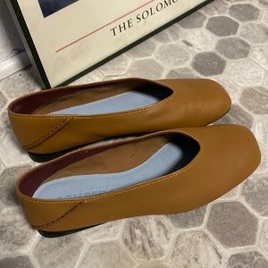 Camper flats size 39